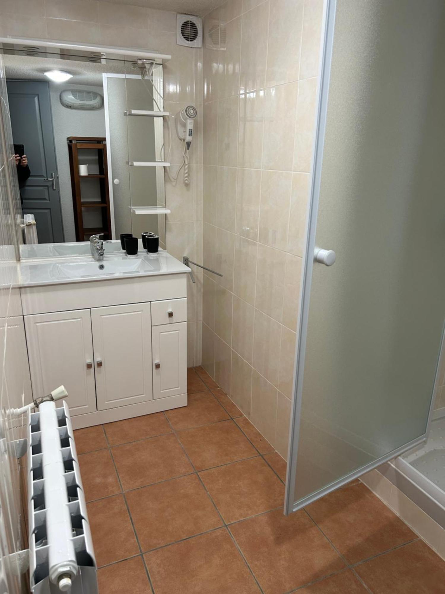 Le Domaine Du Bez Gite De Michel Piscine Sauna Hammam Spa Saint-Laurent-dʼOlt 外观 照片