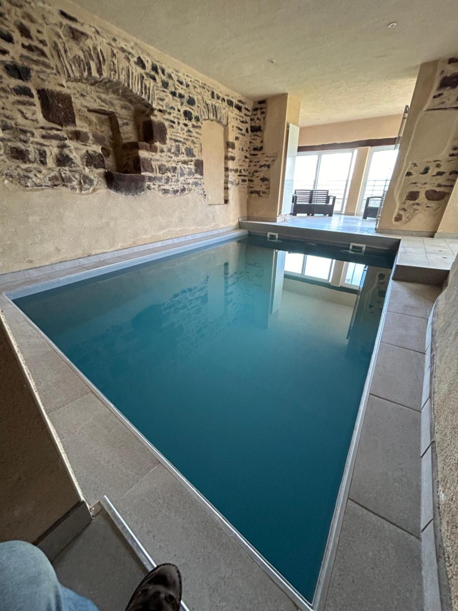Le Domaine Du Bez Gite De Michel Piscine Sauna Hammam Spa Saint-Laurent-dʼOlt 外观 照片